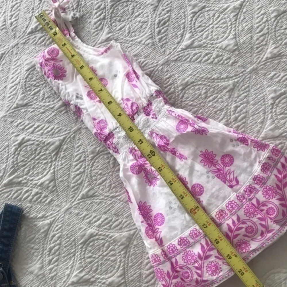 Carter’s 2T dress white flowers design